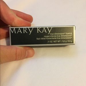 Mary Kay True Dimensions Lipstick